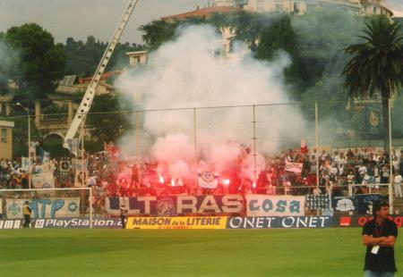 06-NICE-OM 01.jpg